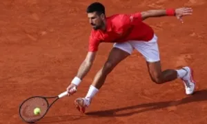 Djokovic tiếp bước Federer và Nadal