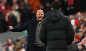 Slot chê lối chơi tử thủ của Man Utd Slot chê lối chơi tử thủ của Man Utd